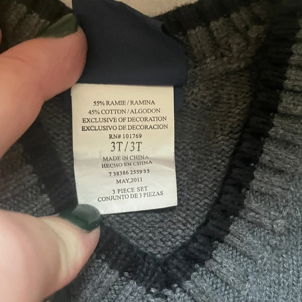 Great Guy Vest Toddler 3T Gray Sleeveless Knit Sweater Train Engine Applique Top